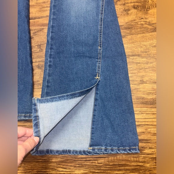 Jessica Simpson High Rise Flare Jeans Size 10 - Picture 10 of 11